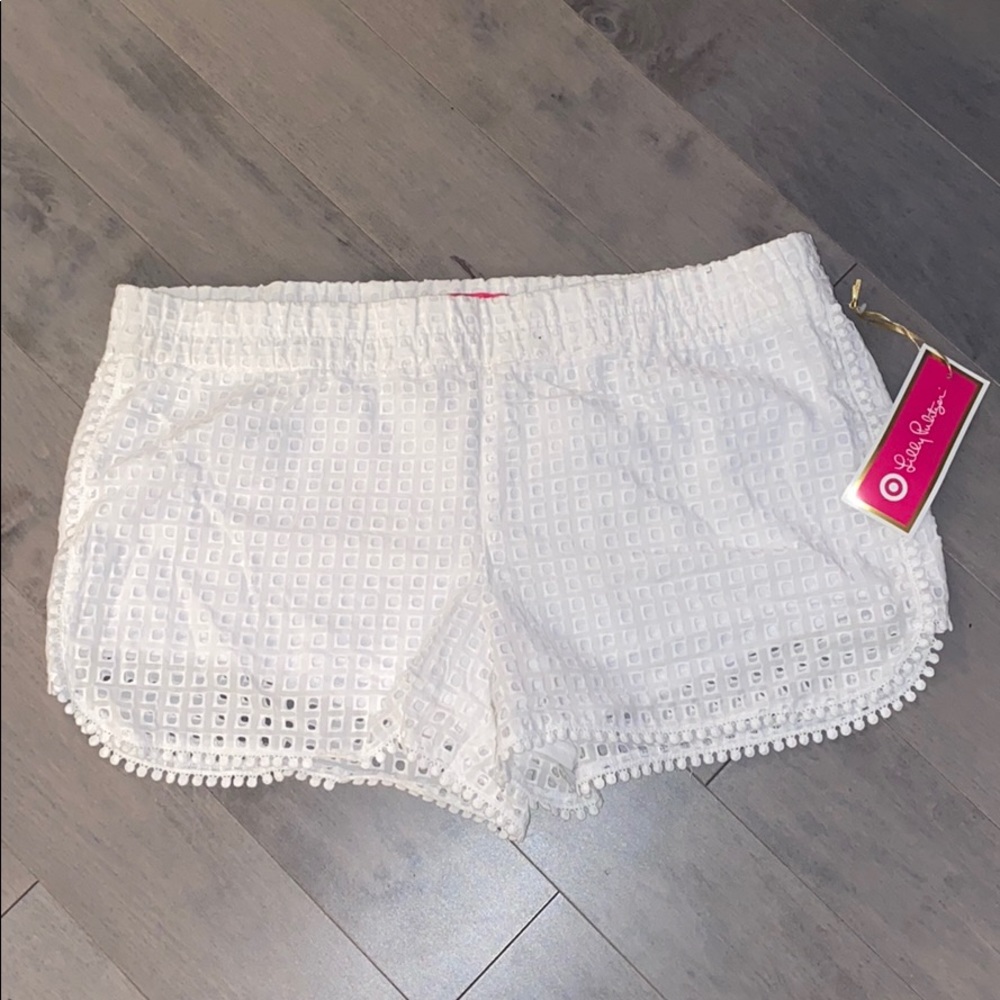 Brand new w tag white lily Pulitzer white shorts